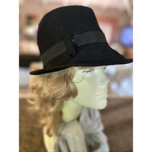 Vintage wool felt hat